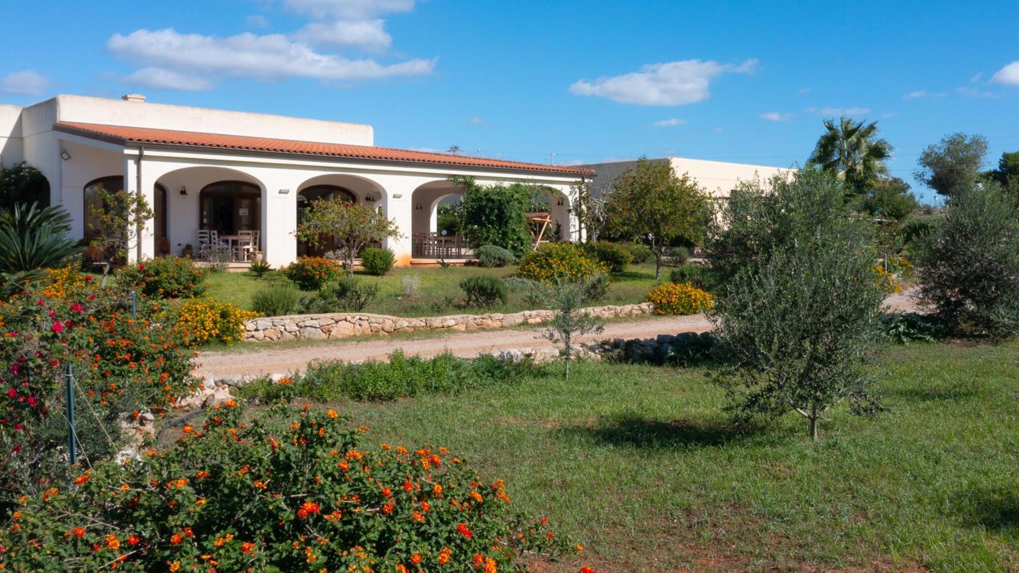 Delle Rose, Hotel & Horse Riding Torre Vado Kültér fotó
